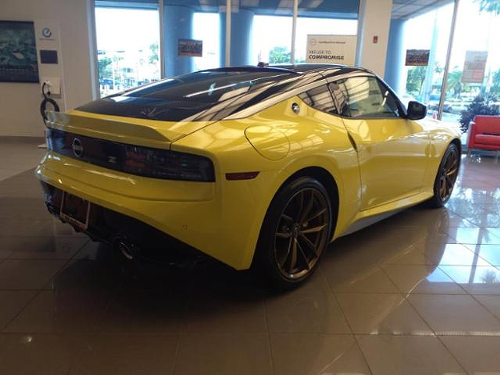 New 2023 Nissan Z w/ Floor Mat Package (L93) image 7