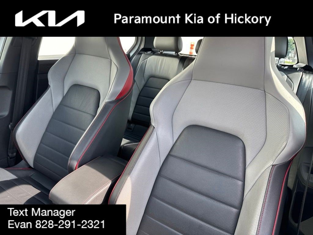Used 2022 Volkswagen GTI SE FWD image 21