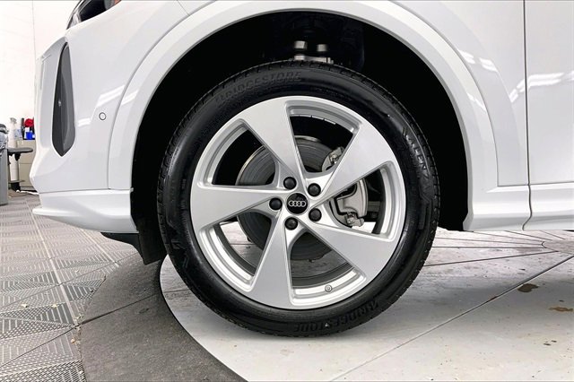 New 2025 Audi Q5 2.0T Premium Plus image 12