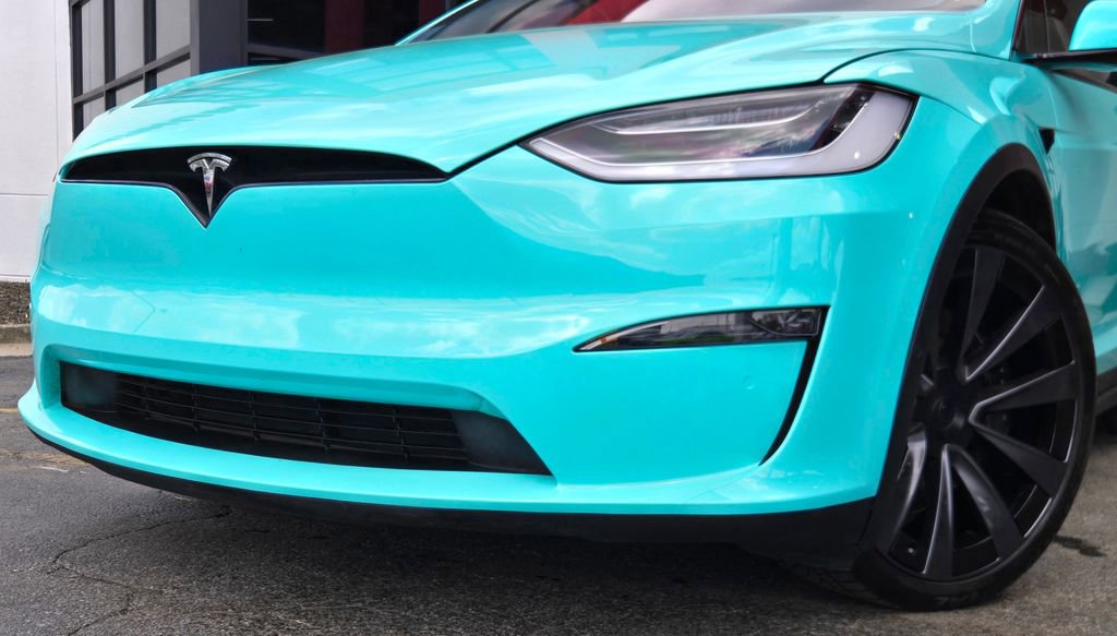 Used 2022 Tesla Model X Plaid image 4