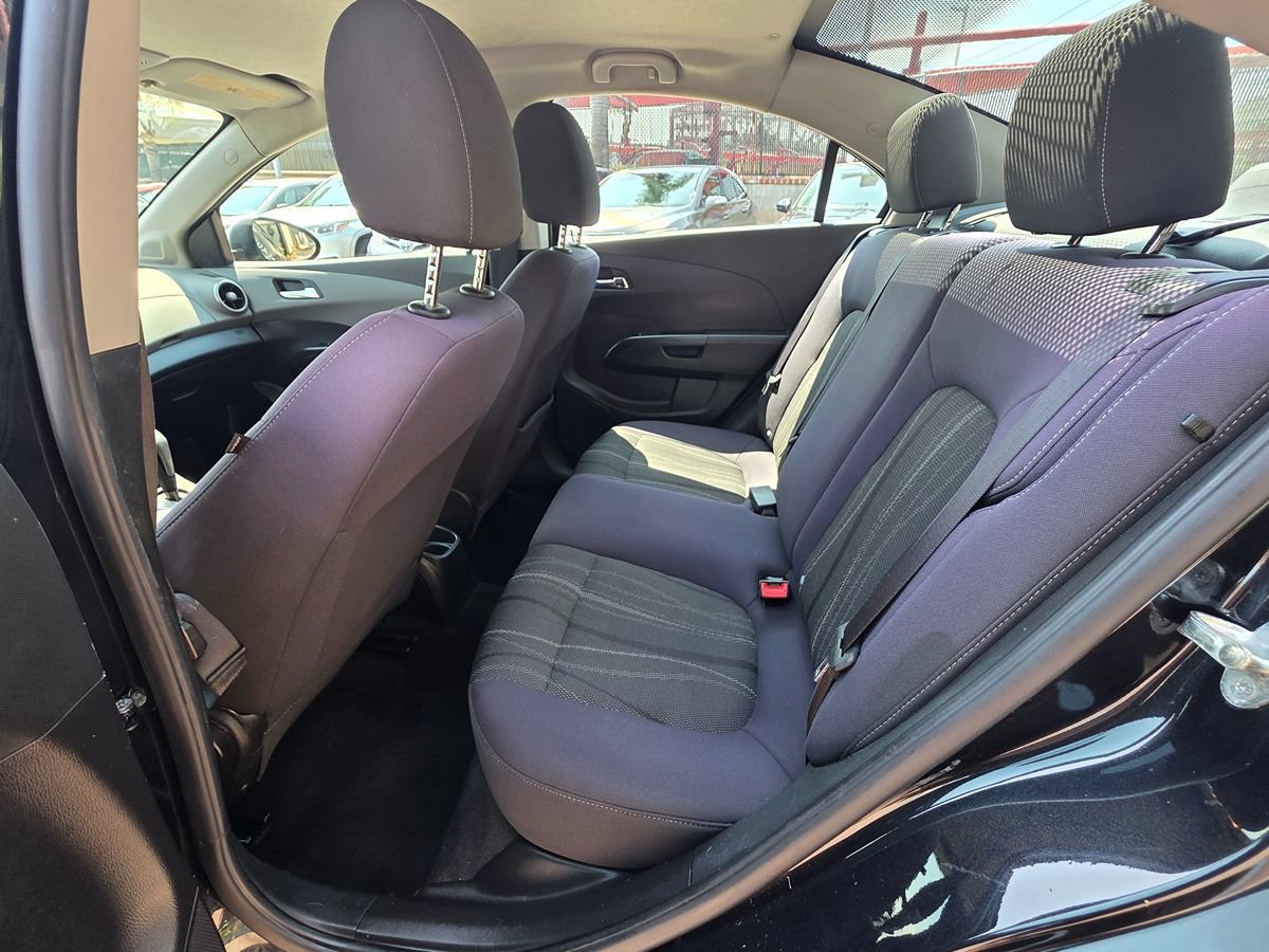 Used 2014 Chevrolet Sonic LT FWD image 21
