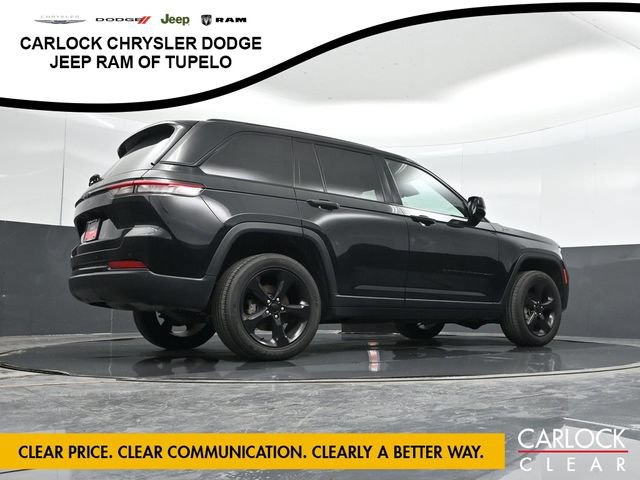 Used 2023 Jeep Grand Cherokee Altitude AWD/4WD image 45