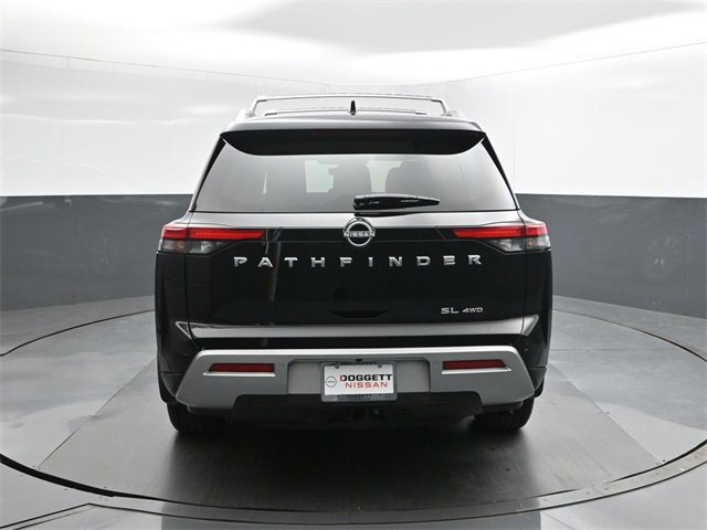 Certified 2025 Nissan Pathfinder SL image 8
