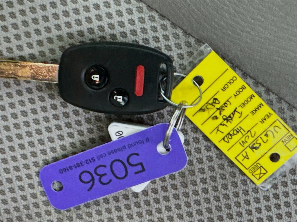Used 2011 Honda Insight LX image 32