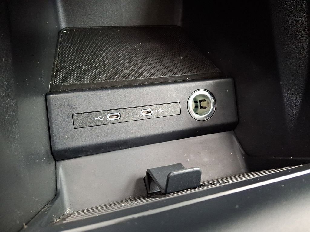 Used 2022 Audi Q4 e-tron Premium Plus w/ Premium Plus image 28