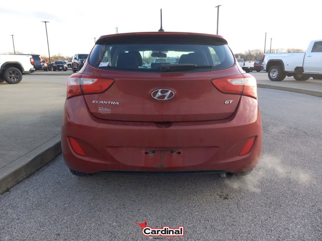 Used 2017 Hyundai Elantra GT image 9