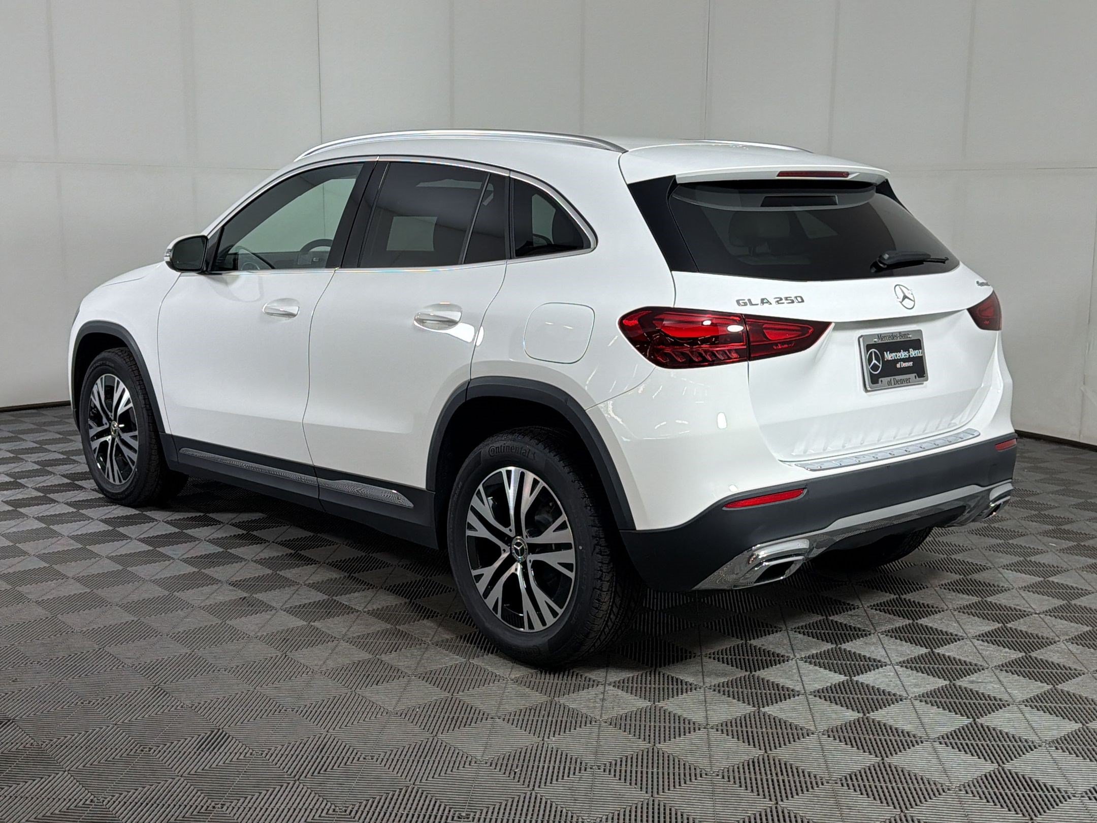 Used 2026 Mercedes-Benz GLA 250 4MATIC image 3