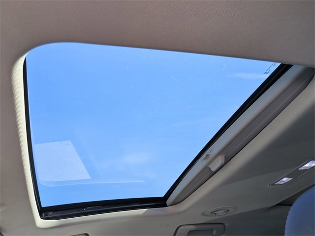 Used 2021 Buick Enclave Premium w/ Sun and Sites Package image 17