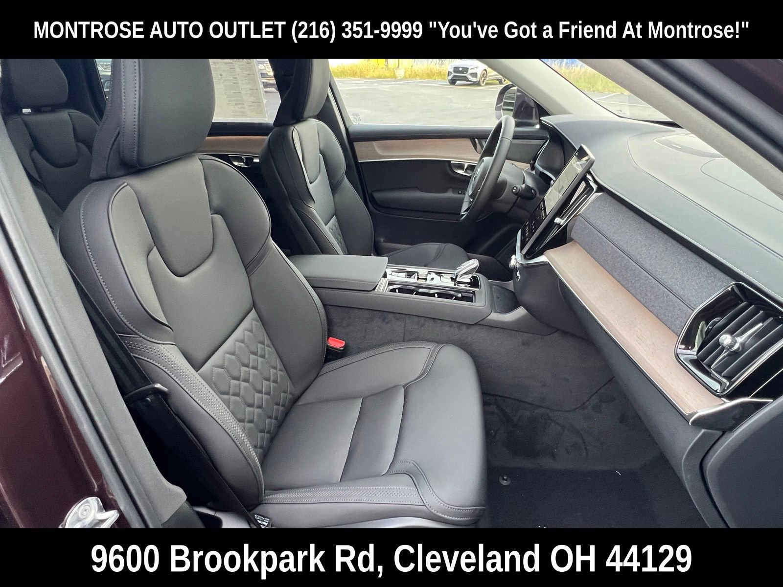 New 2026 Volvo XC90 B6 Plus w/ Protection Package Premier AWD/4WD image 18