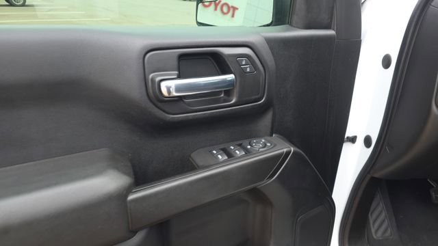 Used 2021 Chevrolet Silverado 1500 Custom Trail Boss w/ LPO, Dark Essentials Package image 11