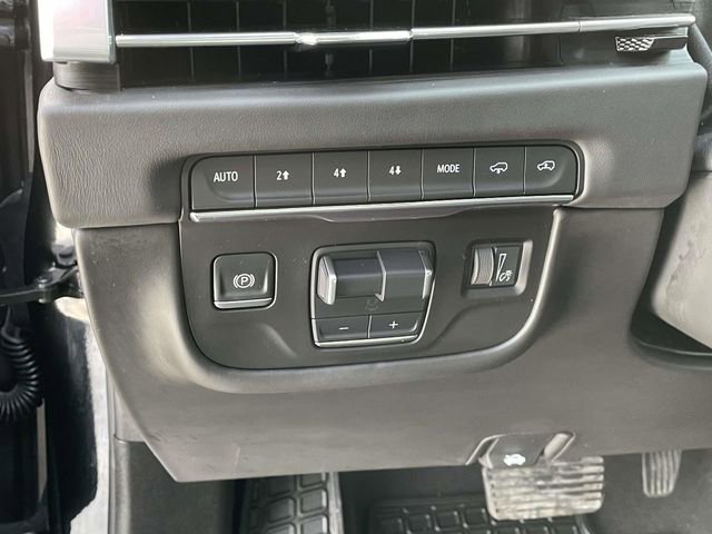 Used 2025 Cadillac Escalade Sport Platinum image 19