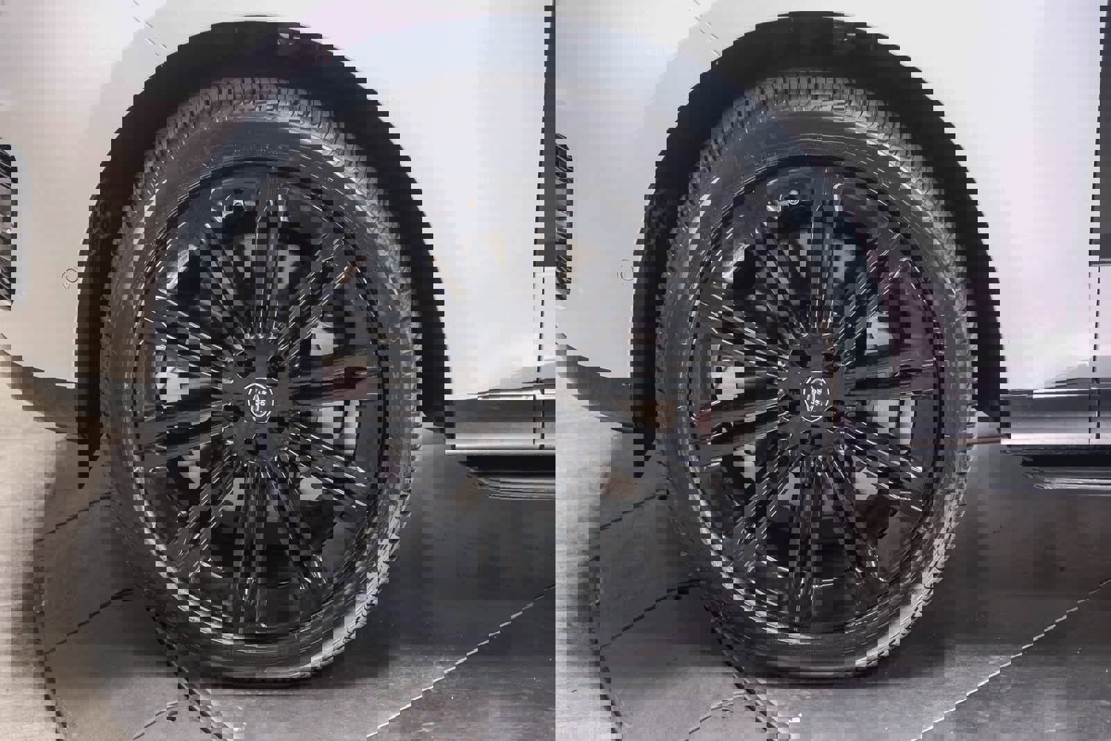 Used 2024 Land Rover Range Rover SE image 10