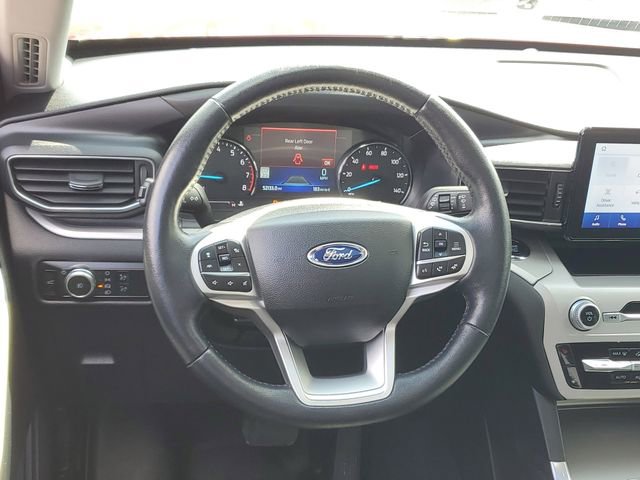 Used 2023 Ford Explorer XLT w/ Equipment Group 202A AWD/4WD image 11