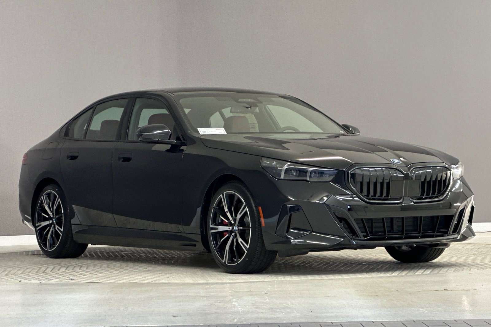 New 2027 BMW 550e xDrive AWD/4WD image 6