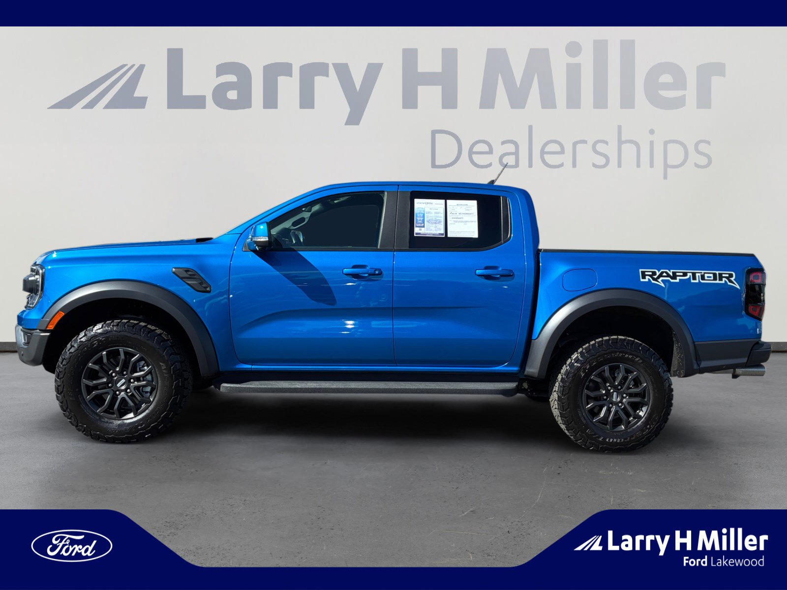 Used 2025 Ford Ranger Raptor image 2