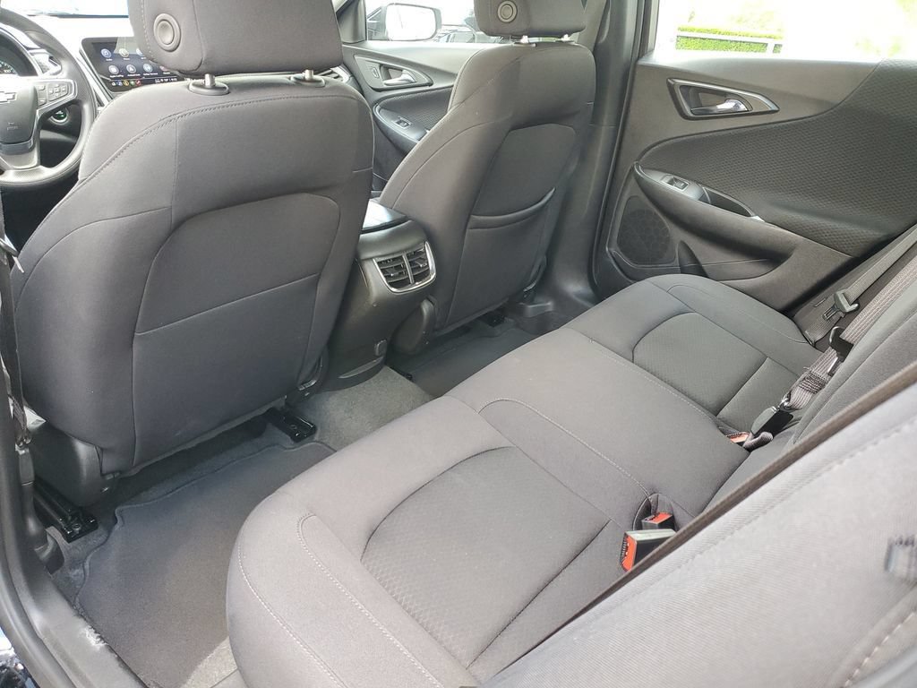 Used 2024 Chevrolet Malibu LT FWD image 12