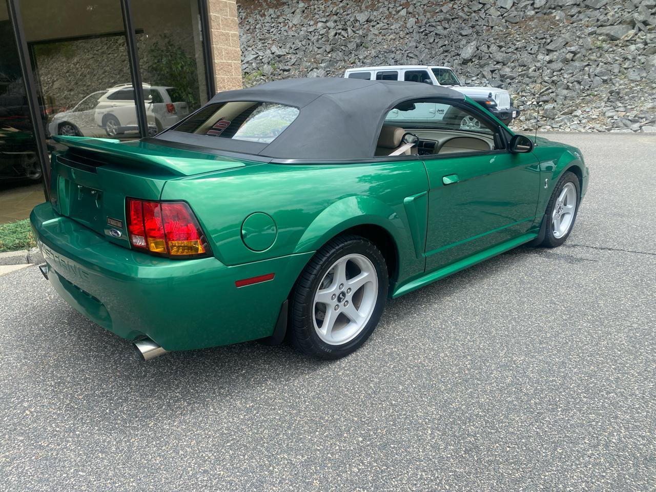 Used 1999 Ford Mustang Cobra RWD image 29