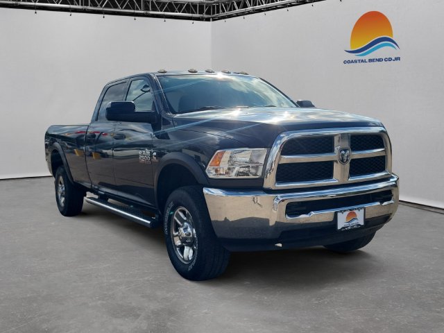 Used 2017 RAM 2500 Tradesman w/ Chrome Appearance Group AWD/4WD image 3