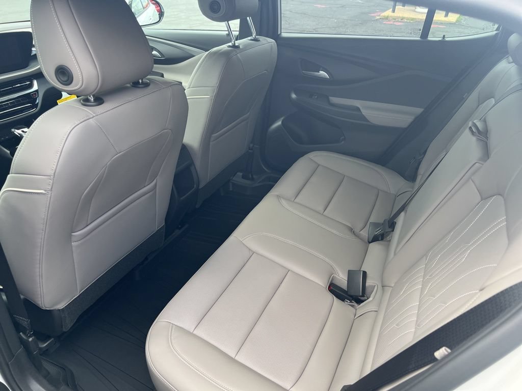 New 2026 Buick Envista Preferred FWD image 12