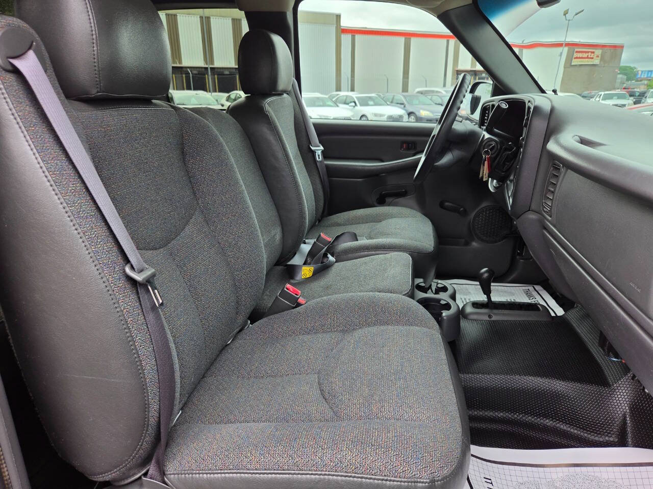 Used 2003 Chevrolet Silverado 1500 4x4 Extended Cab w/ Exterior Appearance Package image 26
