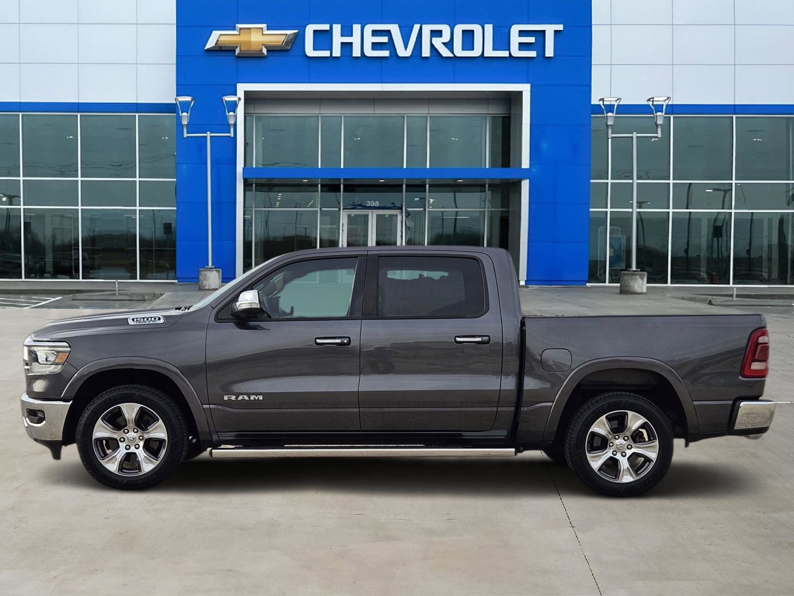 Used 2019 RAM 1500 Laramie image 3