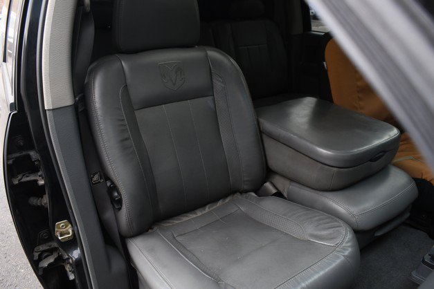 Used 2006 Dodge Ram 2500 Truck Laramie AWD/4WD image 27