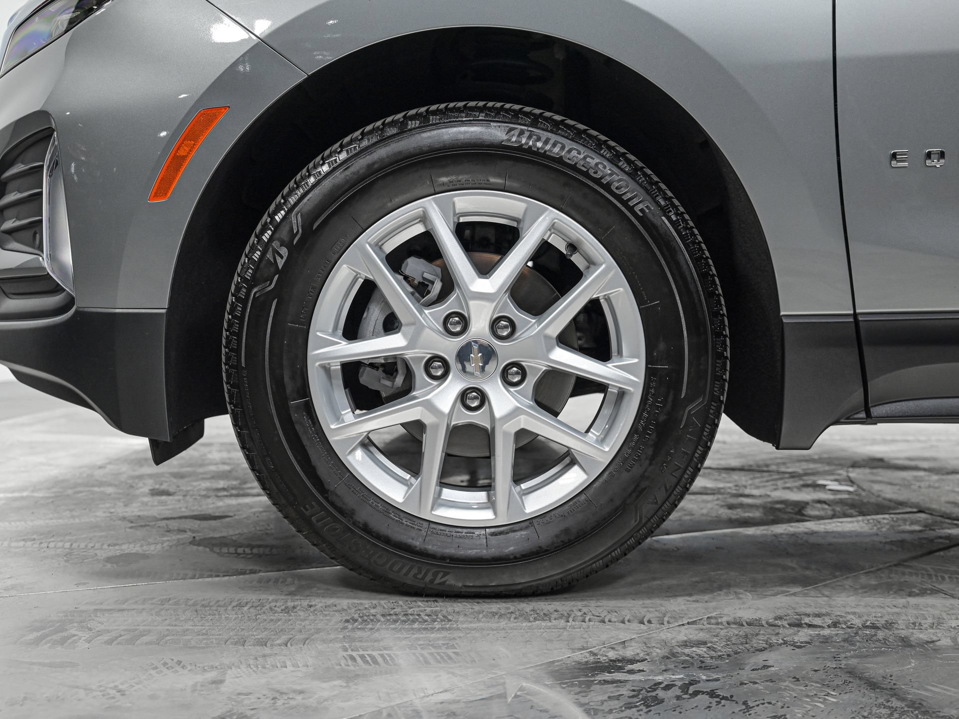 Used 2023 Chevrolet Equinox LT AWD/4WD image 3