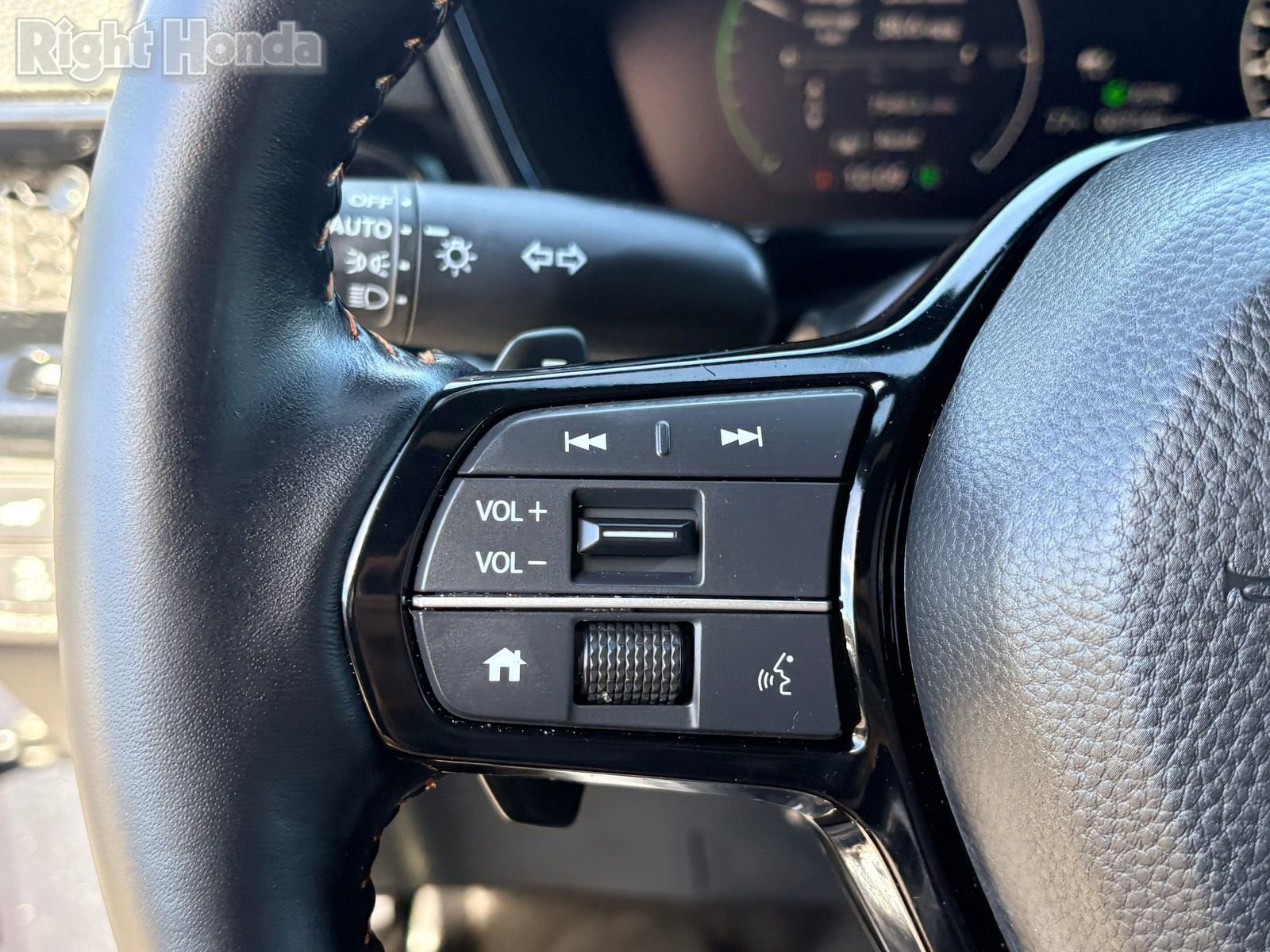 Used 2025 Honda CR-V Sport Touring image 21