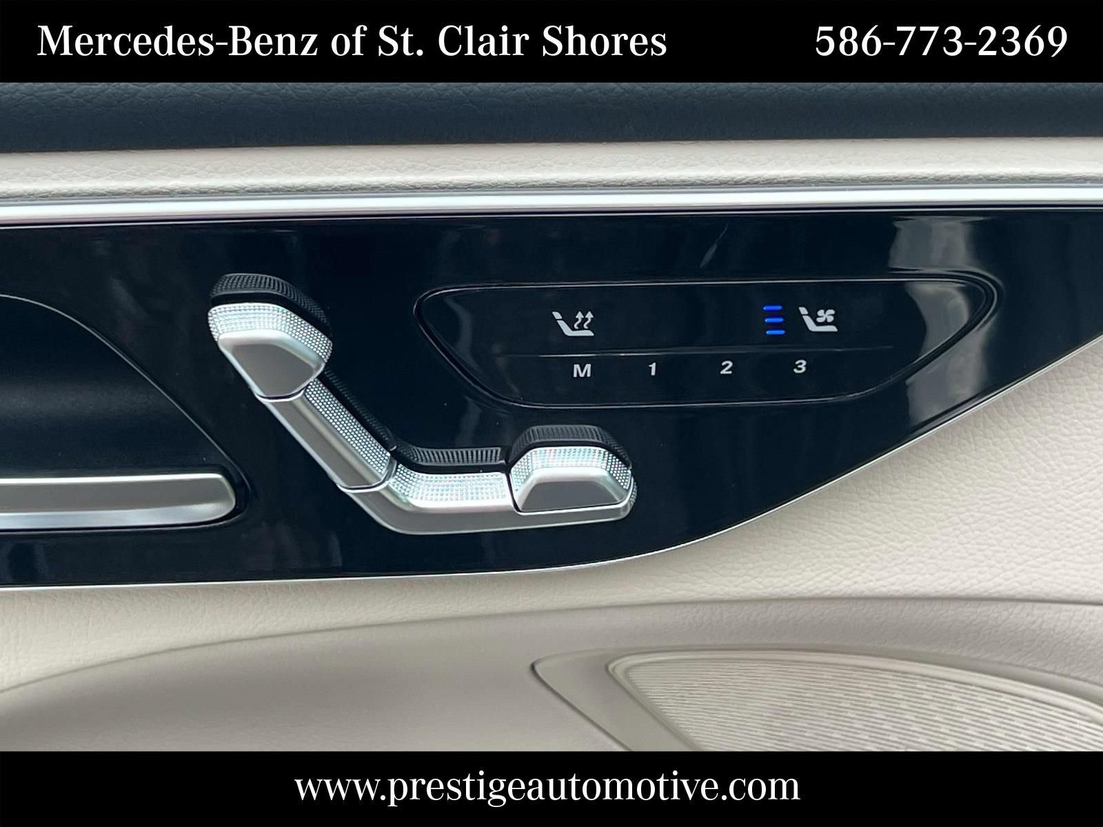 Used 2025 Mercedes-Benz C 300 4MATIC Sedan image 20
