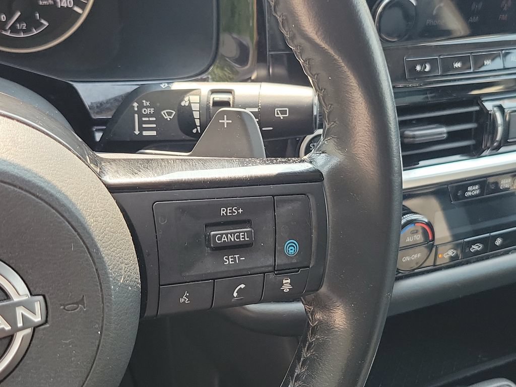 Used 2022 Nissan Pathfinder SL AWD/4WD image 22