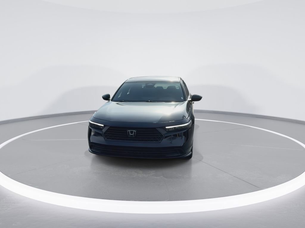 Used 2024 Honda Accord Sport image 3