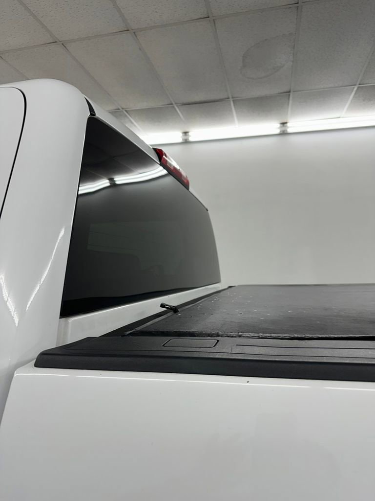 Used 2015 Chevrolet Silverado 2500 High Country w/ High Country Premium Package image 27