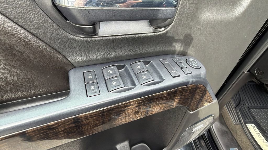 Used 2015 GMC Sierra 2500 Denali w/ Suspension Package, Off-Road image 21