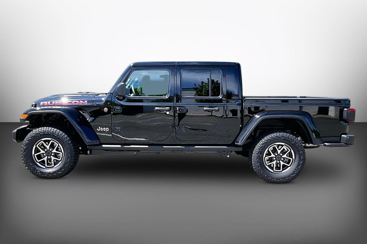 New 2026 Jeep Gladiator Rubicon w/ Steel Power Dome Hood Package AWD/4WD image 5