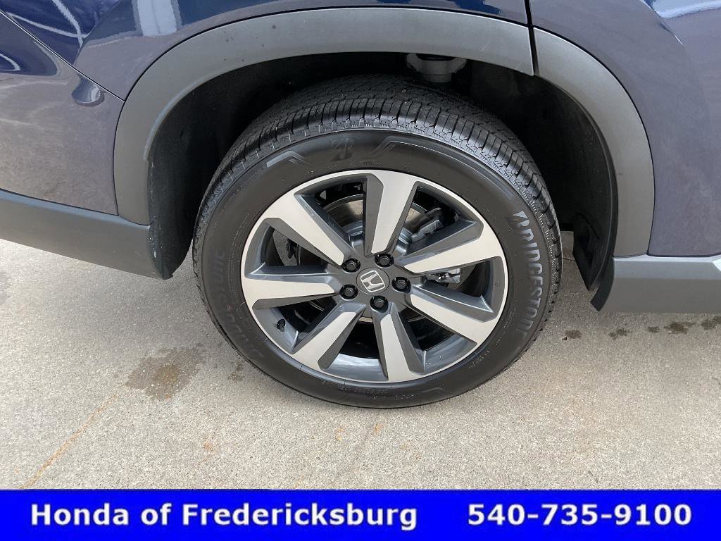 Used 2025 Honda Pilot Elite image 12