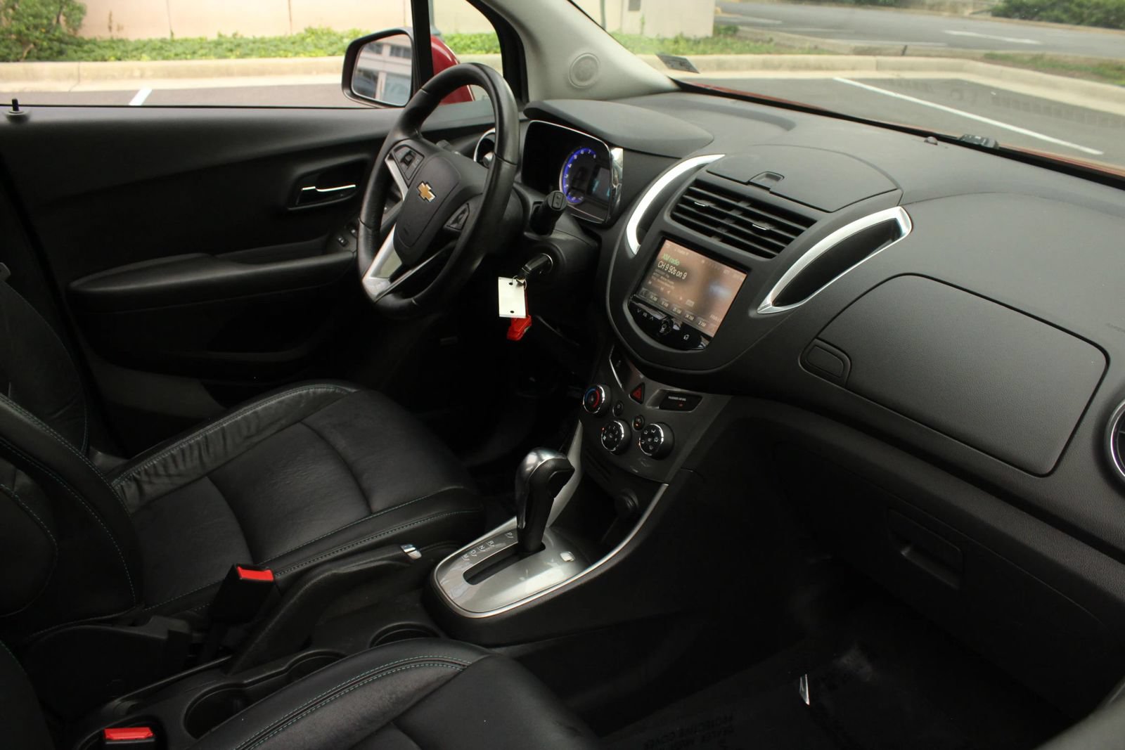 Used 2015 Chevrolet Trax LTZ FWD image 25
