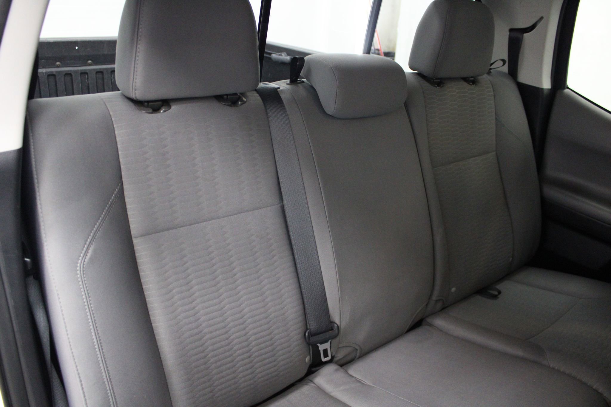 Used 2019 Toyota Tacoma SR5 AWD/4WD image 25