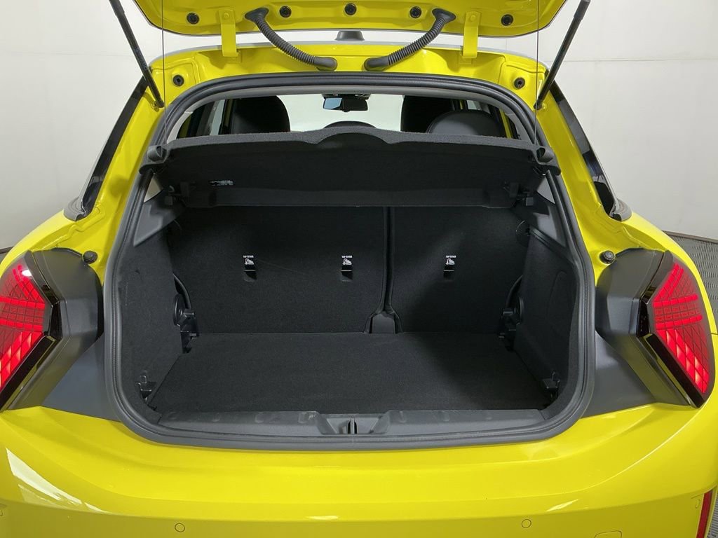 Certified 2025 MINI Cooper S FWD image 27