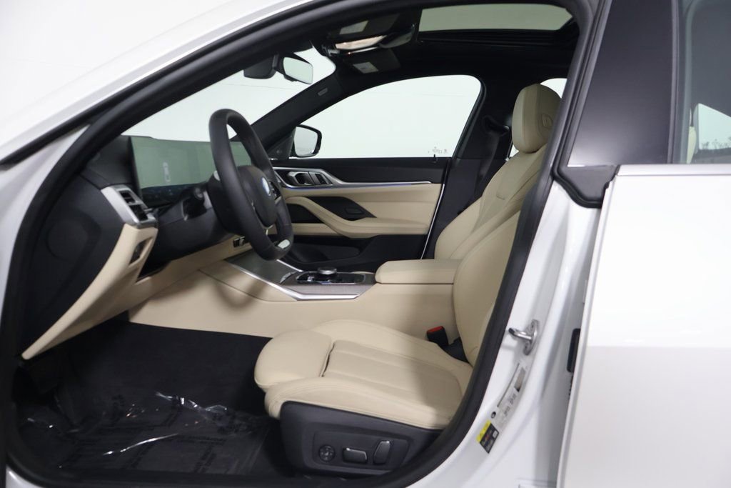 Used 2025 BMW i4 eDrive40 w/ Premium Package RWD image 10