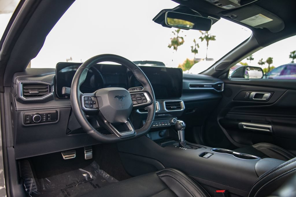 Used 2024 Ford Mustang GT Premium RWD image 9