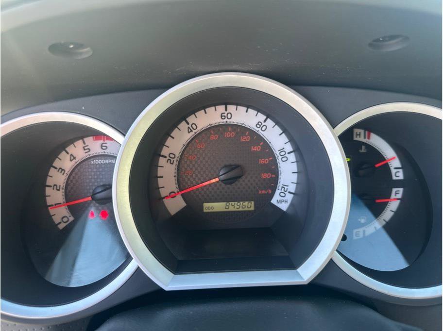 Used 2014 Toyota Tacoma PreRunner w/ Convenience Package RWD image 13