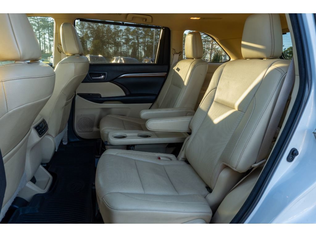 Used 2018 Toyota Highlander Limited Platinum image 14