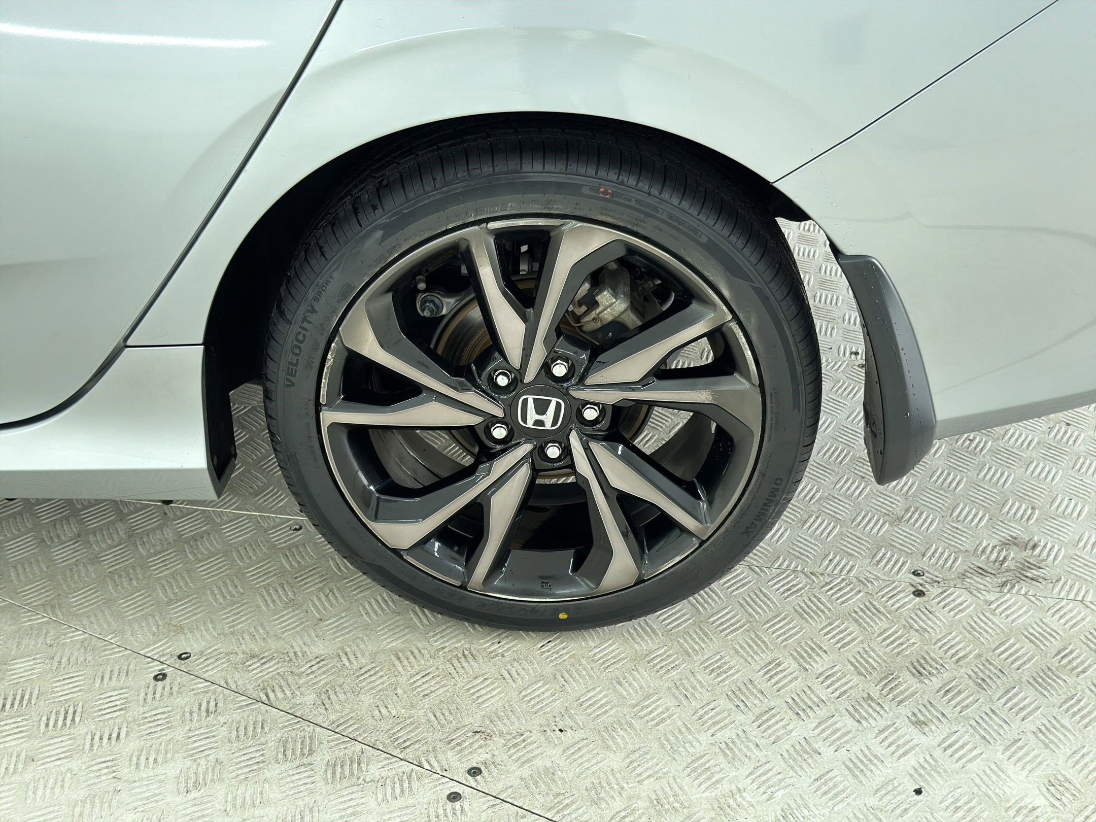 Used 2020 Honda Civic Sport image 11