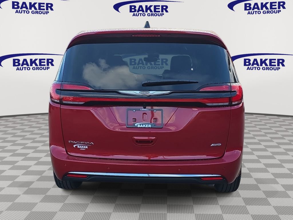 New 2026 Chrysler Pacifica Select image 4