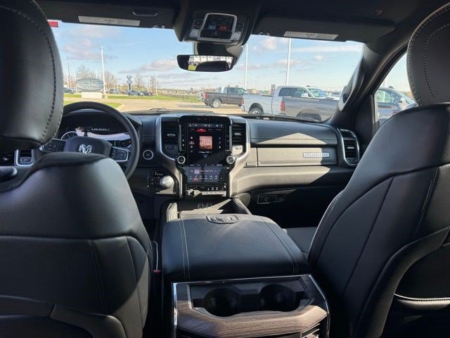 New 2026 RAM 1500 Laramie AWD/4WD image 31