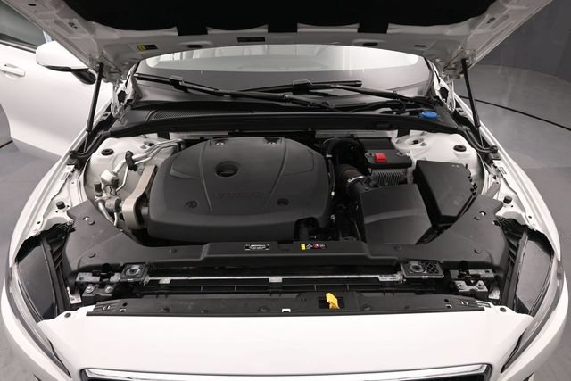 Used 2021 Volvo S60 T5 Momentum w/ Premium Package FWD image 29