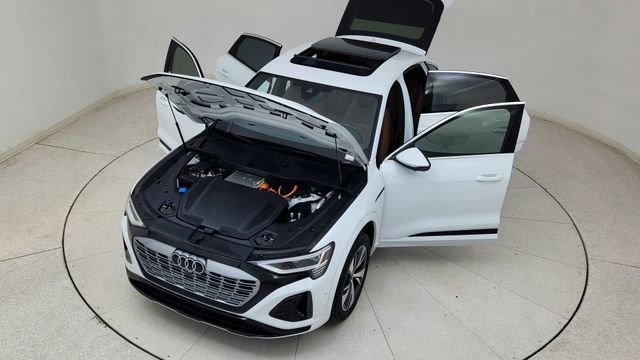Used 2024 Audi Q8 e-tron Premium Plus w/ Premium Plus Package image 84