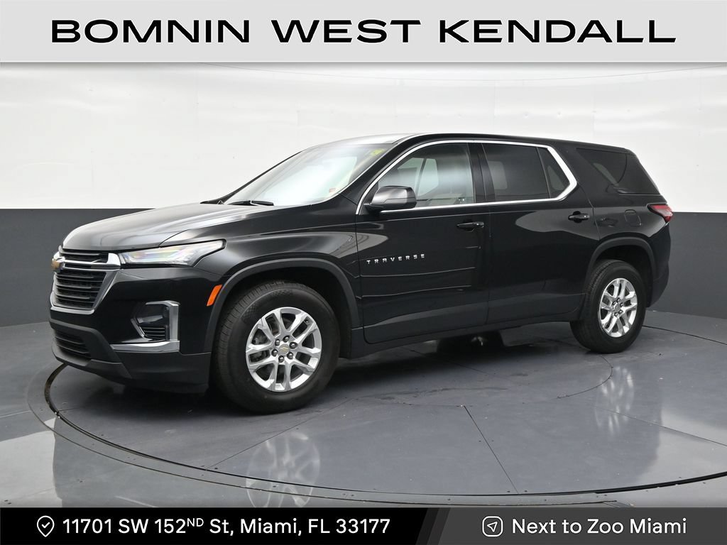 Used 2023 Chevrolet Traverse LS FWD image 1