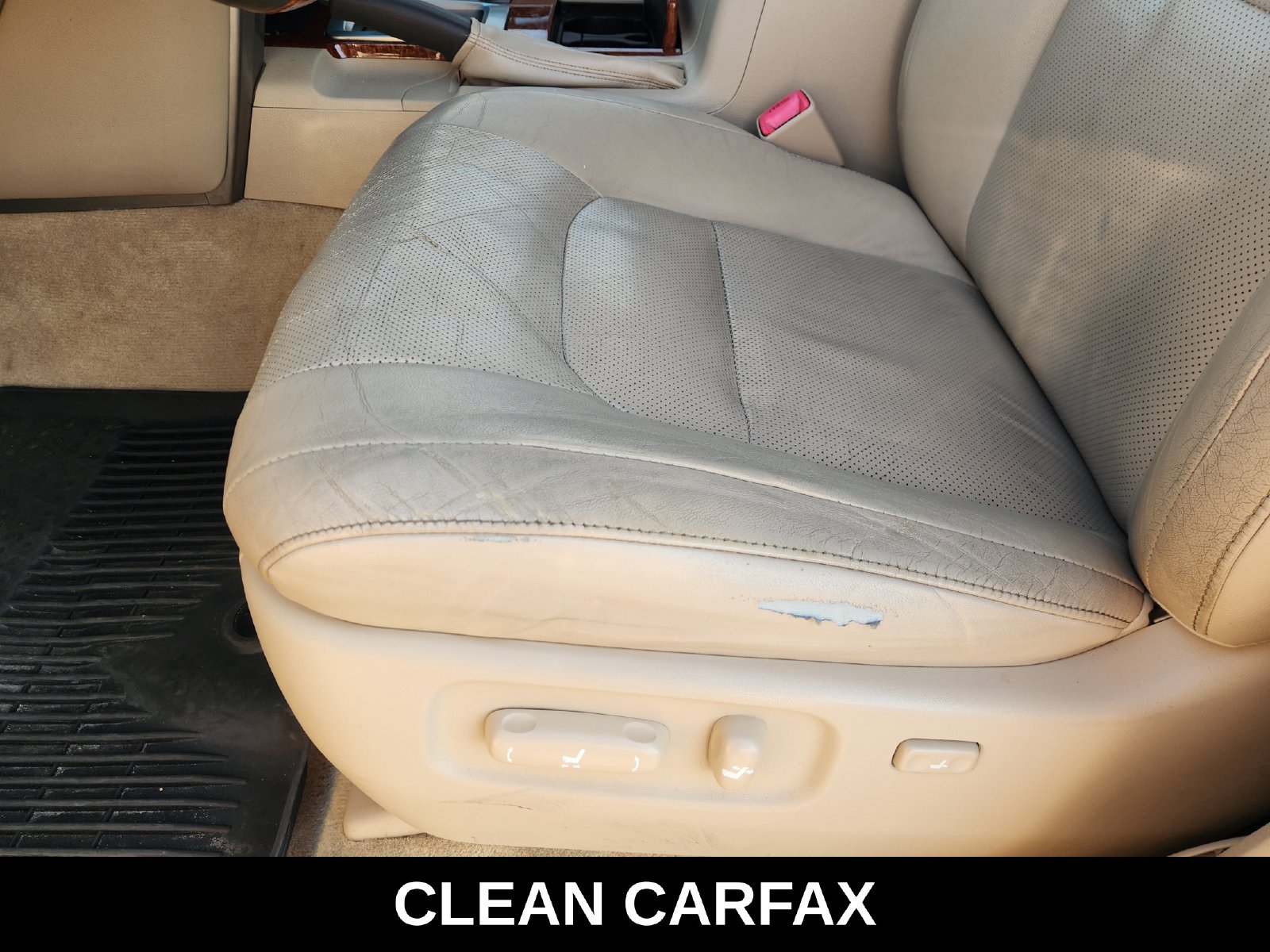 Used 2013 Toyota Land Cruiser AWD/4WD image 27