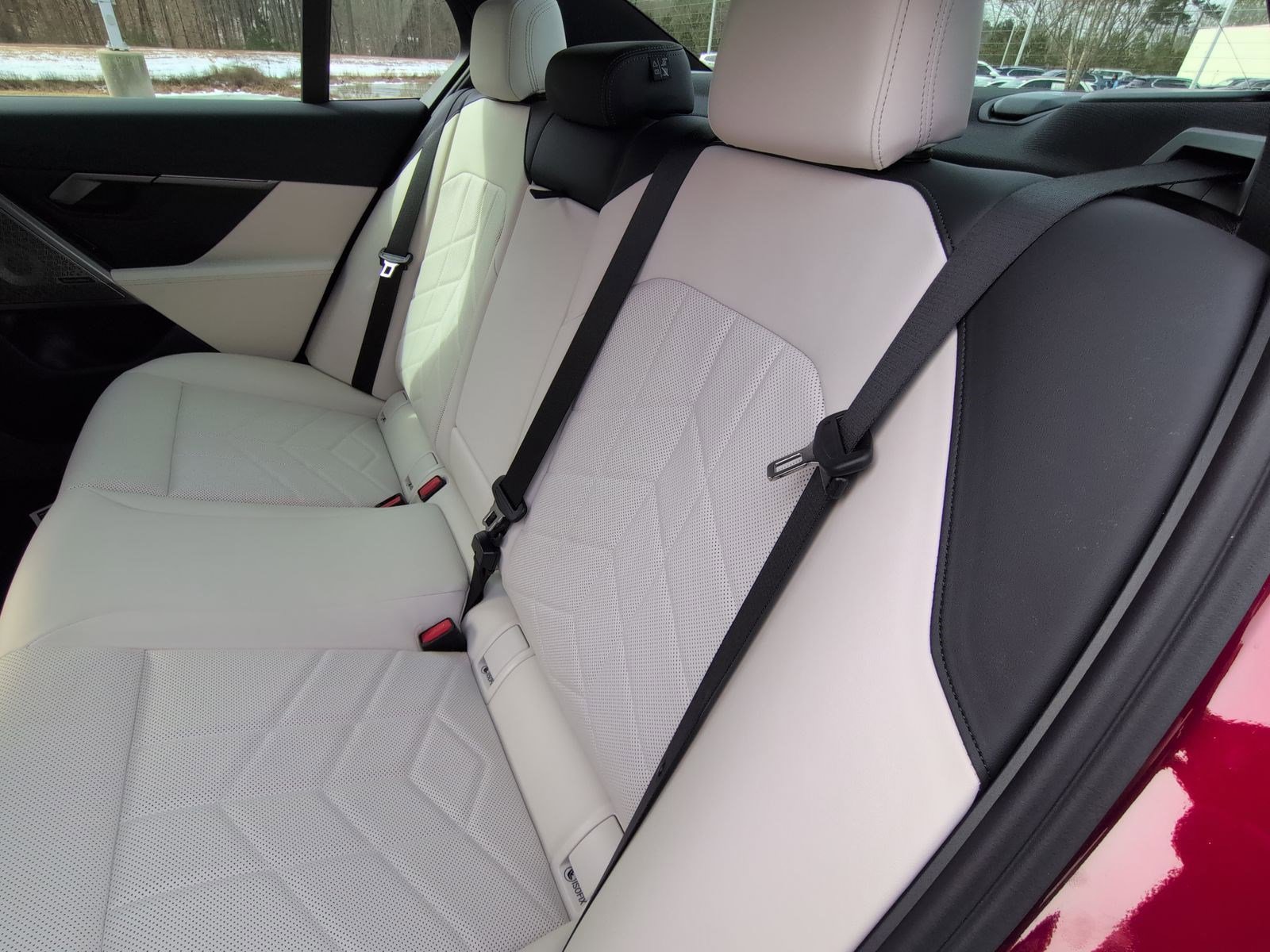 Certified 2026 BMW 530i w/ M Sport Package image 32